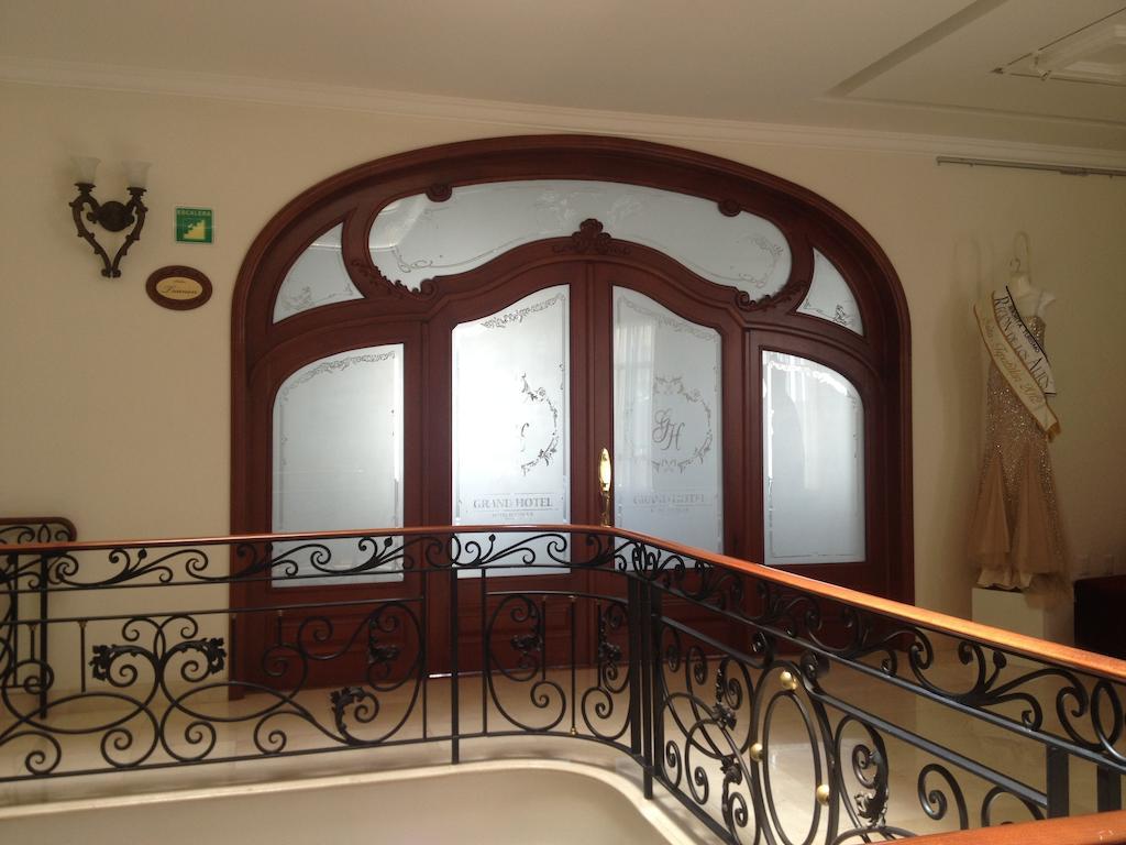 Grand Hotel Tepatitlán Exterior foto